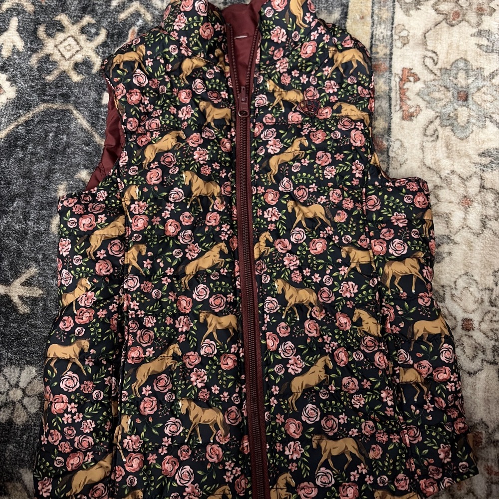 ARIAT Girls Floral Horse Quilted Puffer Vest Size Sn/!8 - Beautiful Condition